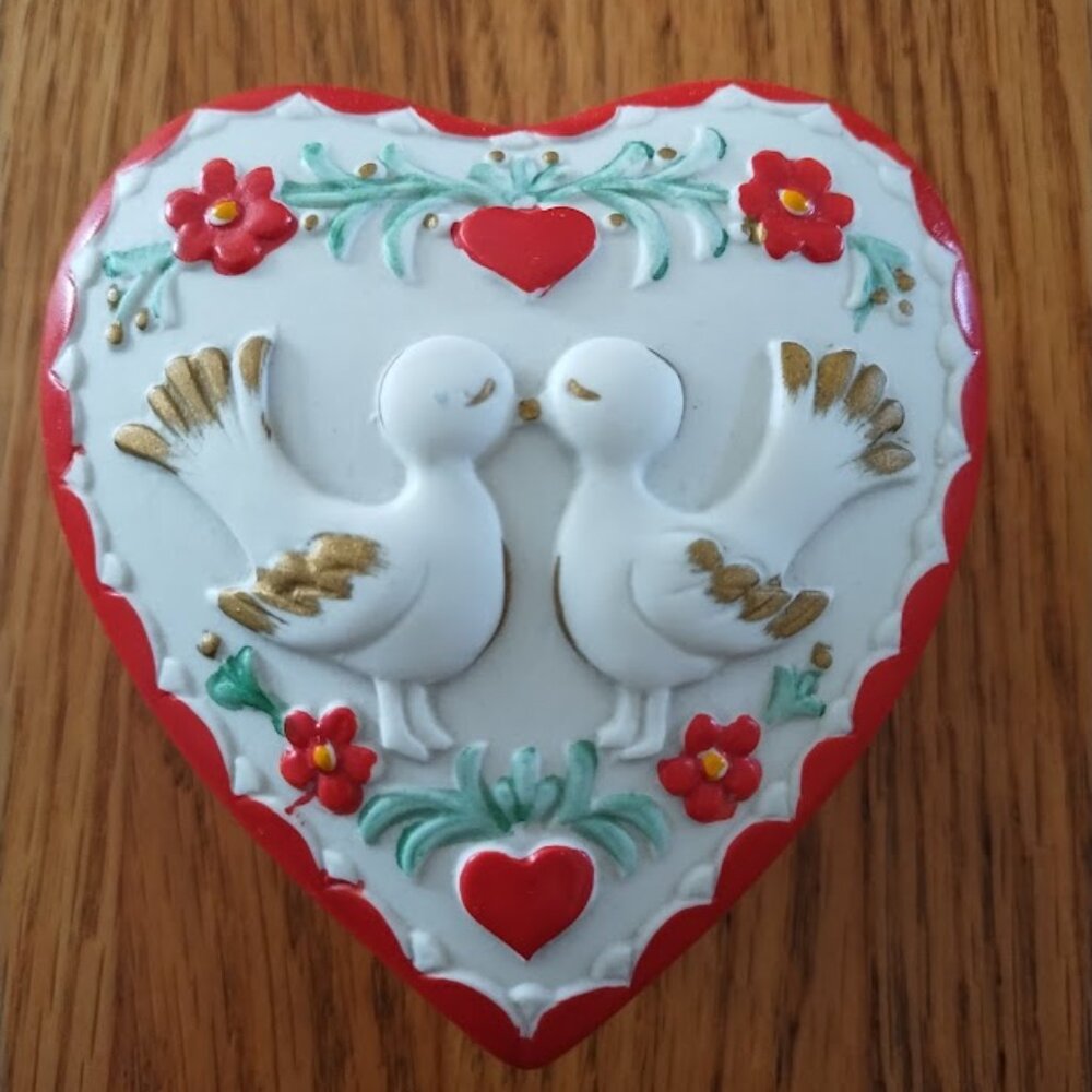 Vintage Love Birds Kissing Red Heart Trinket Box Floral Porcelain